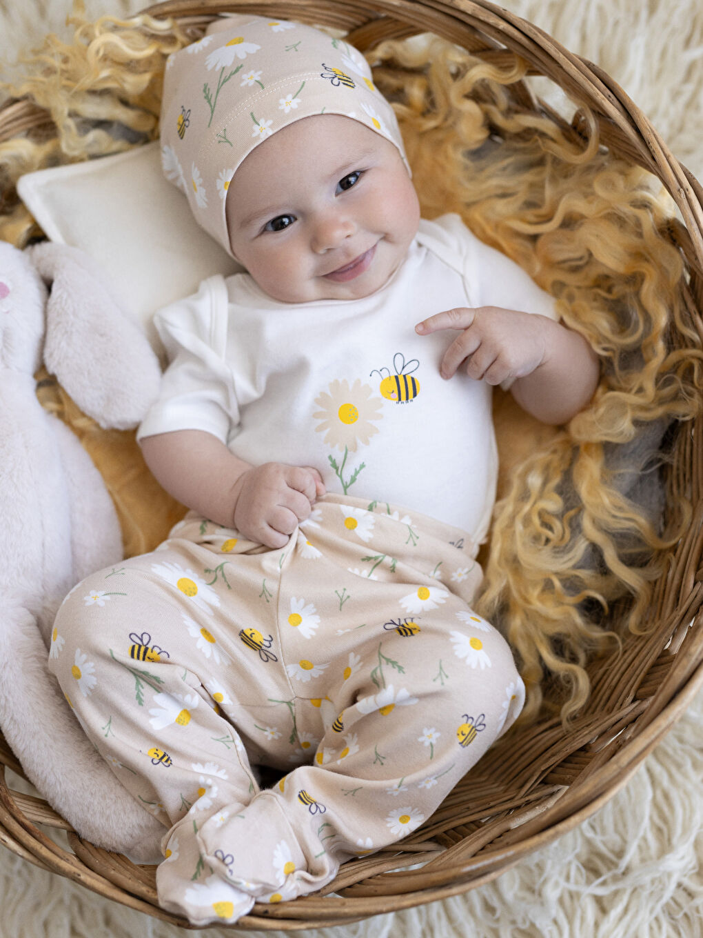 LCW baby Ekru Bisiklet Yaka Baskılı Kız Bebek Hastane Çıkış Seti 4'lü - 2
