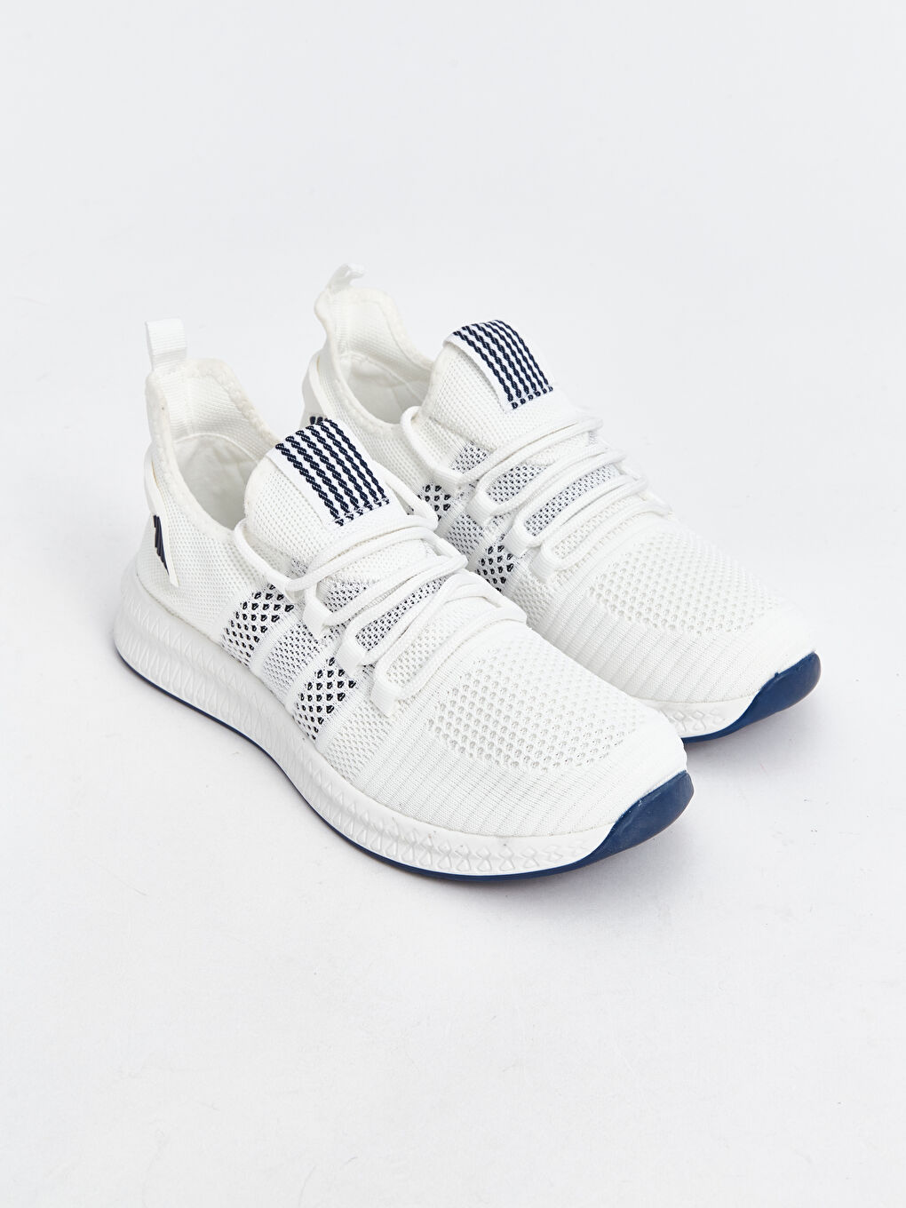Beyaz File Detaylı Erkek Spor Ayakkabı