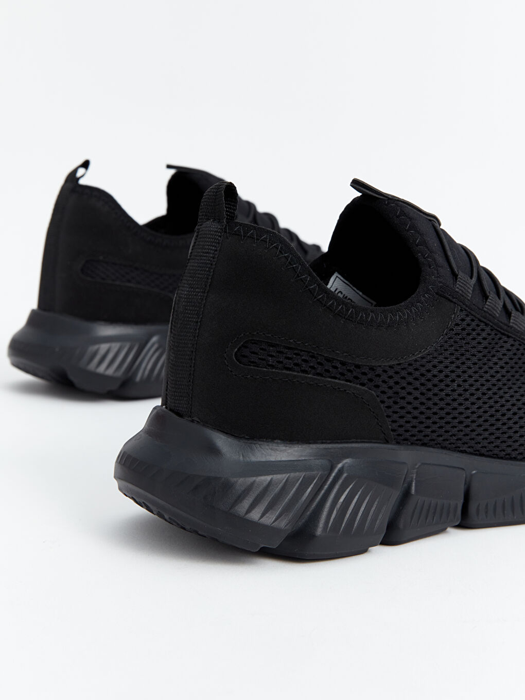 Siyah Bağcıklı File Detaylı Erkek Çocuk Spor Ayakkabı-4