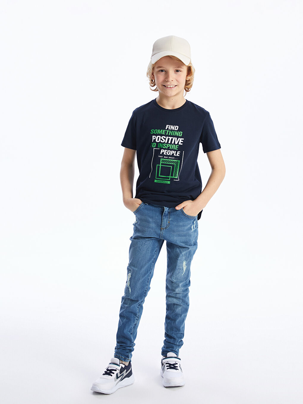 LCW Kids Orta İndigo Rodeo Super Skinny Fit Yırtık Detaylı Erkek Çocuk Jean Pantolon - 1