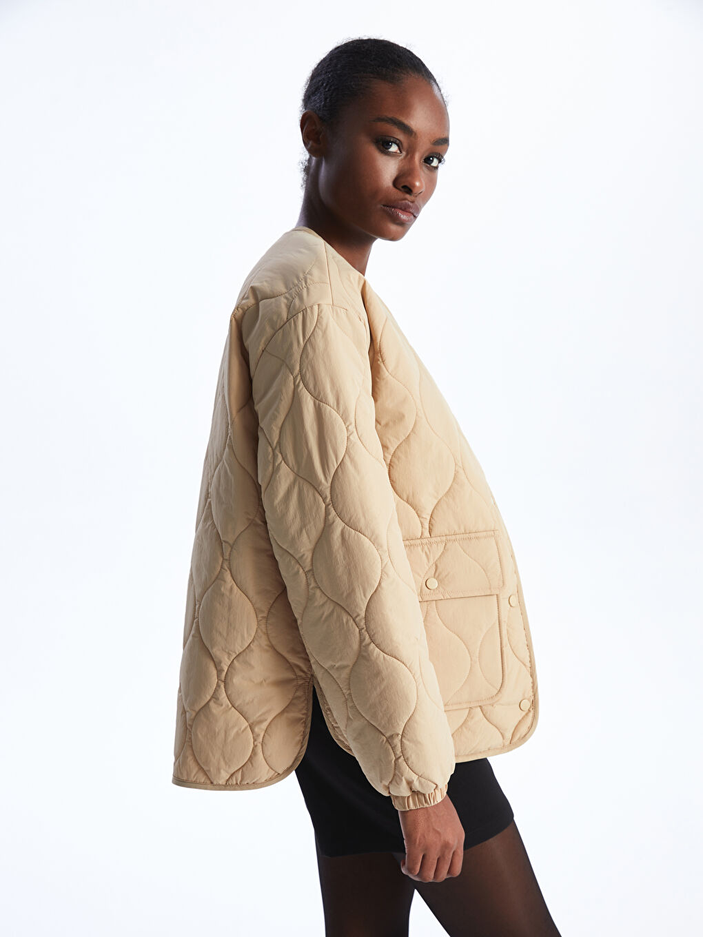 Geacă Matlasată cu guler rotund și model propriu pentru femei-1