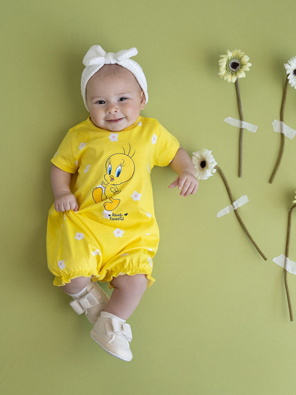 Sarı Bisiklet Yaka Tweety Baskılı Kız Bebek Tulum