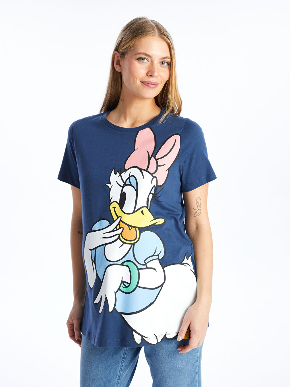 LCWAIKIKI Maternity İndigo Bisiklet Yaka Daisy Duck Baskılı Kısa Kollu Hamile Tişört