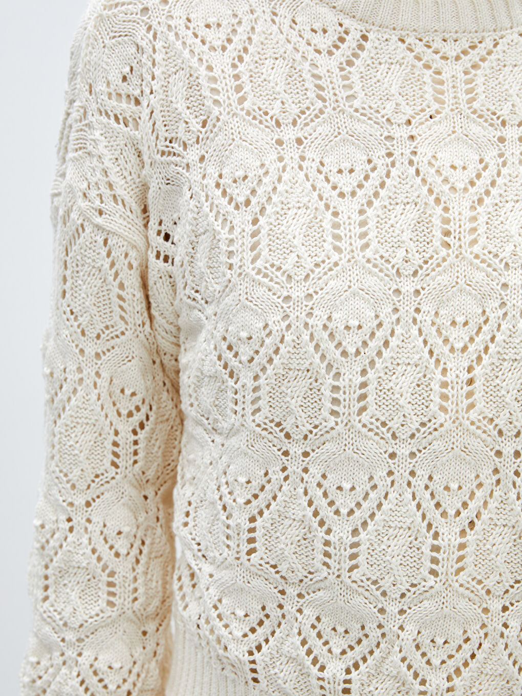 Әйелдерге арналған дөңгелек жағалы тесік тоқыма ұзын жең оверсайз трикотаж жемпір-3