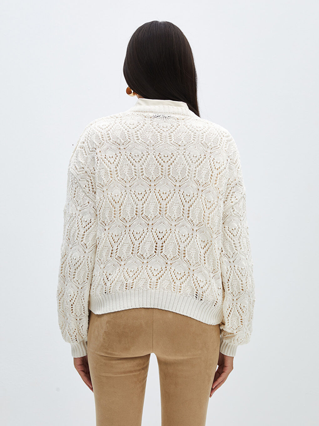 Әйелдерге арналған дөңгелек жағалы тесік тоқыма ұзын жең оверсайз трикотаж жемпір-4