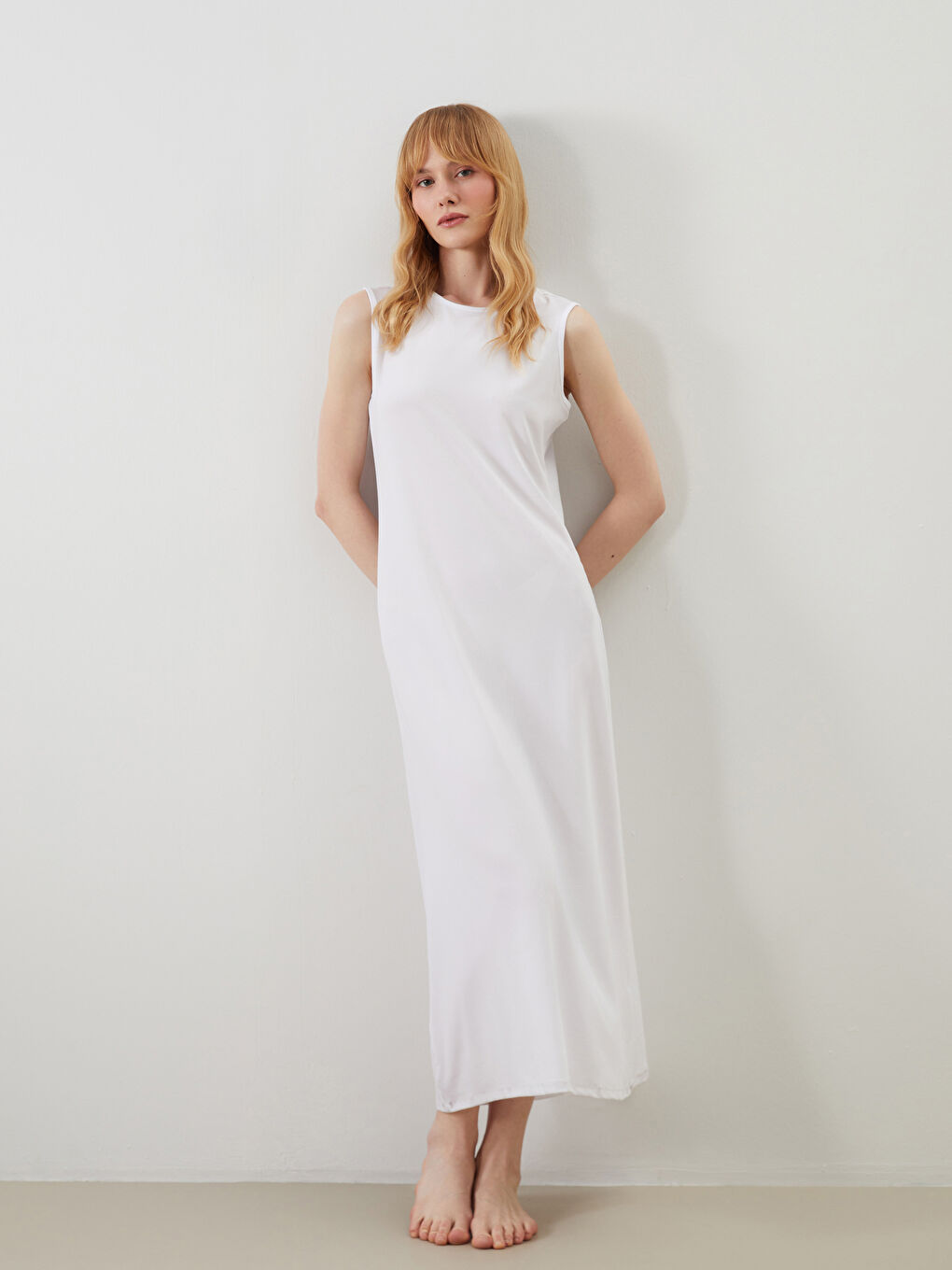 Beyaz Kadın Bisiklet Yaka Düz Elbise Astarı