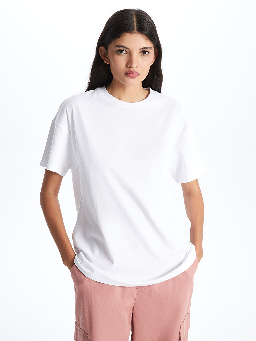 Beyaz Bisiklet Yaka Düz Kısa Kollu Oversize Kadın Tişört