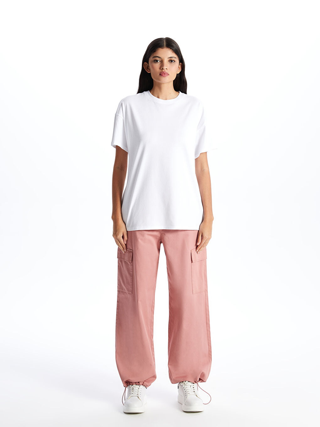 Beyaz Bisiklet Yaka Düz Kısa Kollu Oversize Kadın Tişört-2