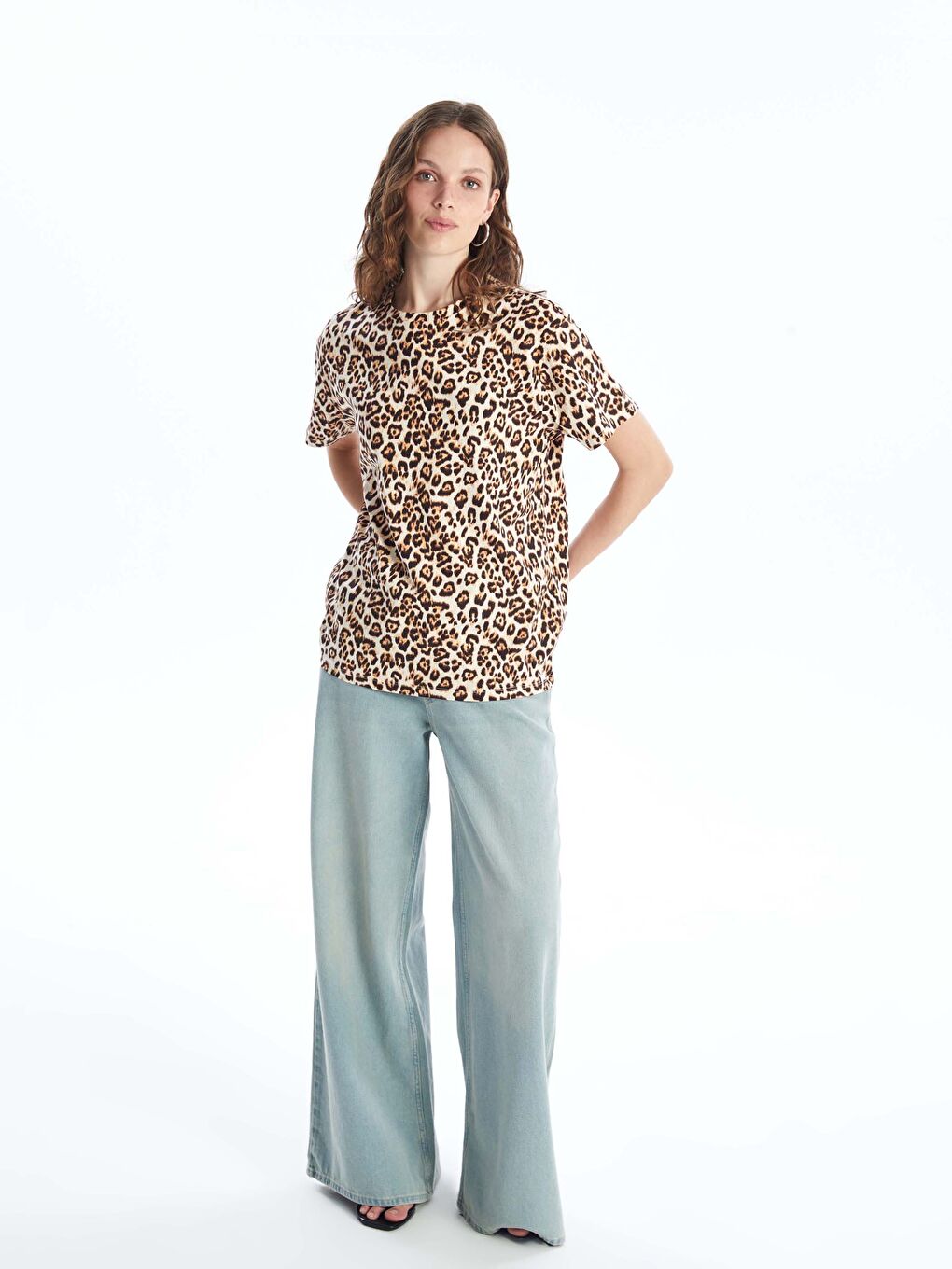LCW Vision Crew Neck Leopard Patterned Short Sleeve Women's T-Shirt -S46049Z8-LQB