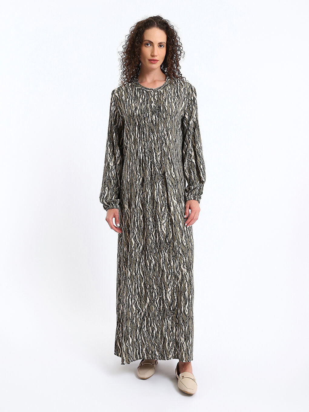 جل یەخە خڕ نەخشدار قۆڵ درێژ بۆ ژنان-1