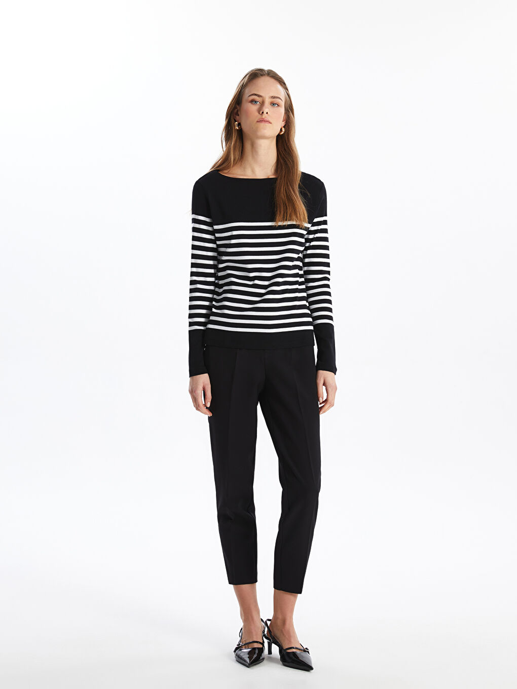 تیشێرت ڕه‌ش ئافرەت -S46600Z8-LEG
