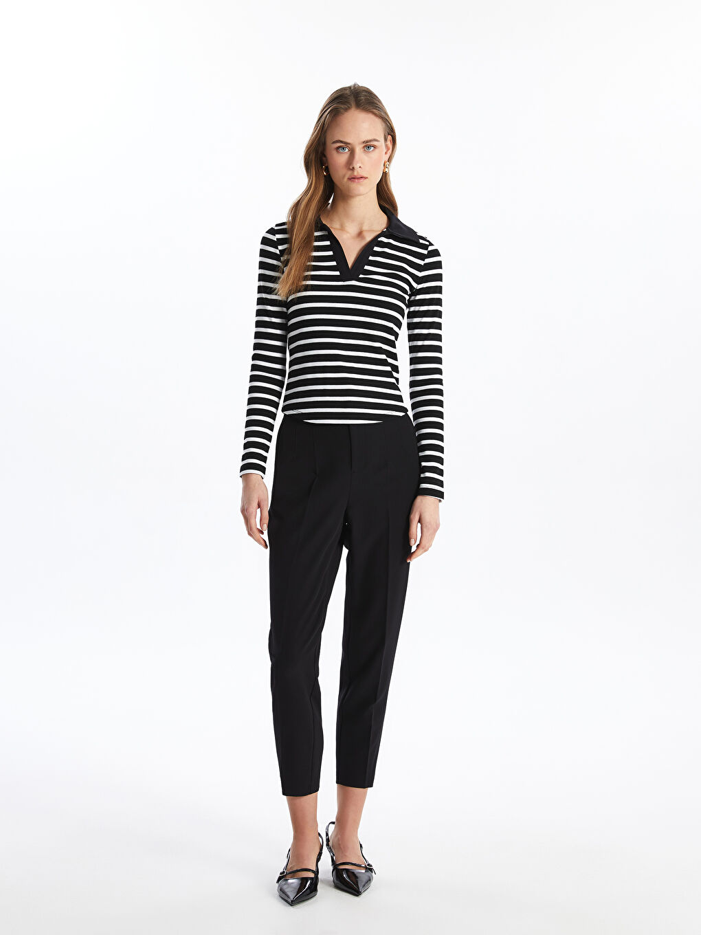 تیشێرت ڕه‌ش ئافرەت -S46616Z8-LEG