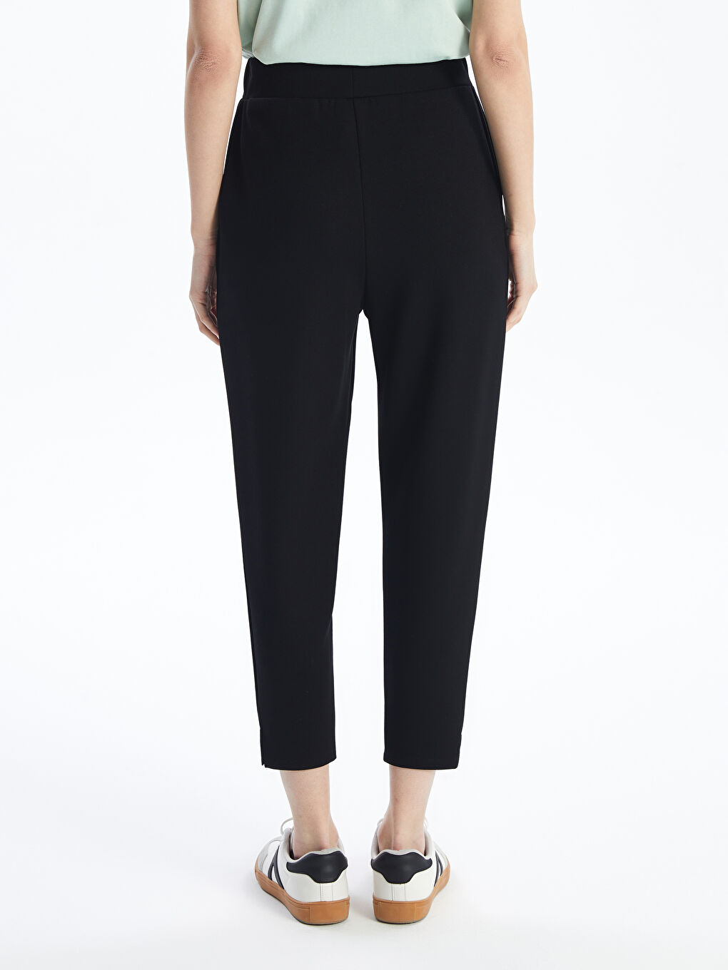 Siyah Kadın Beli Lastikli Düz Eşofman Altı-3