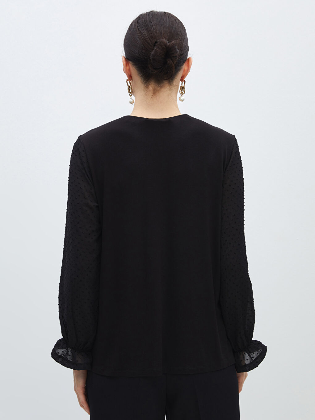 بلوز ڕه‌ش ئافرەت -S46925Z8-CVL