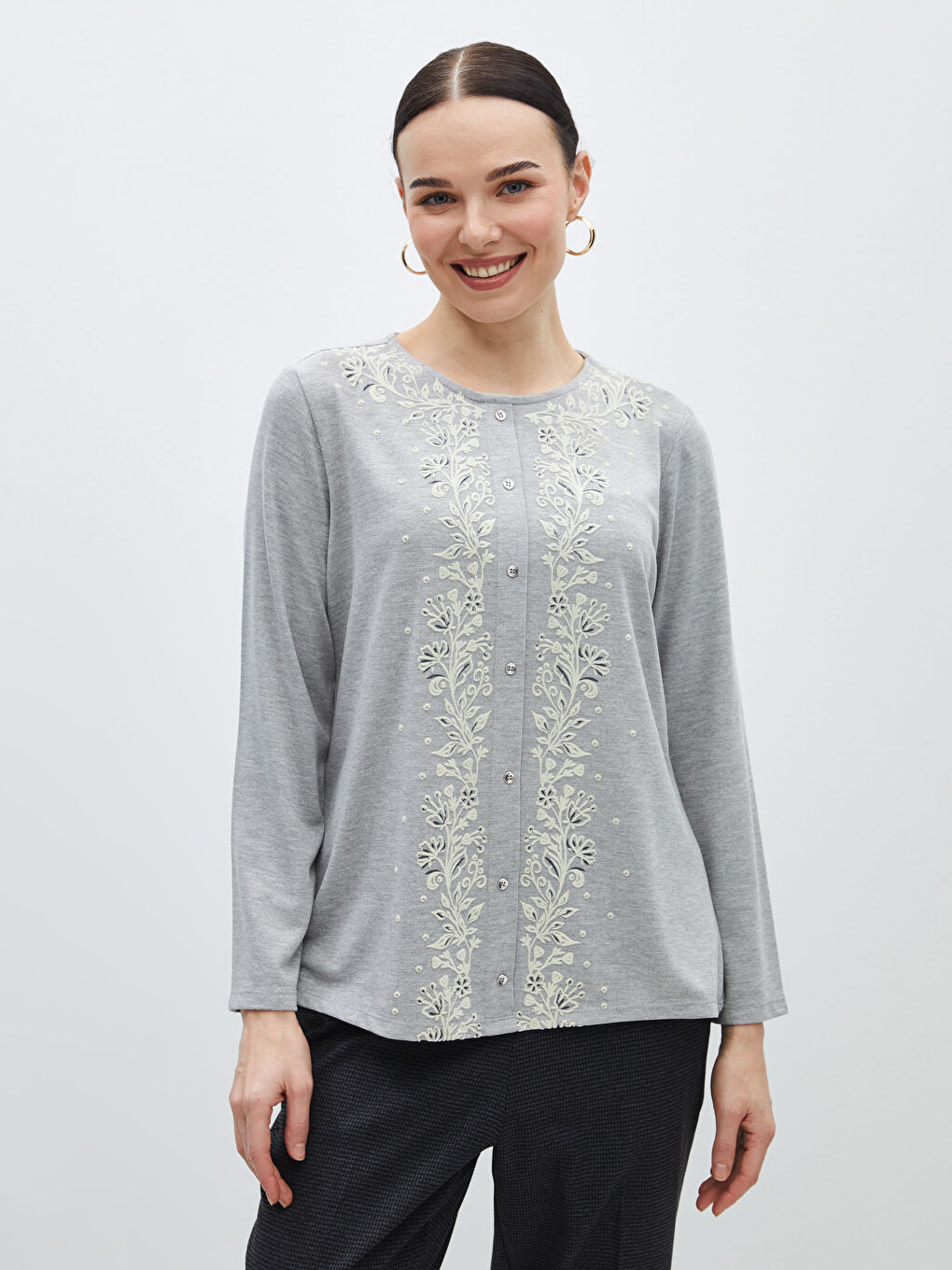 Gri Bisiklet Yaka Desenli Uzun Kollu Kadın Bluz