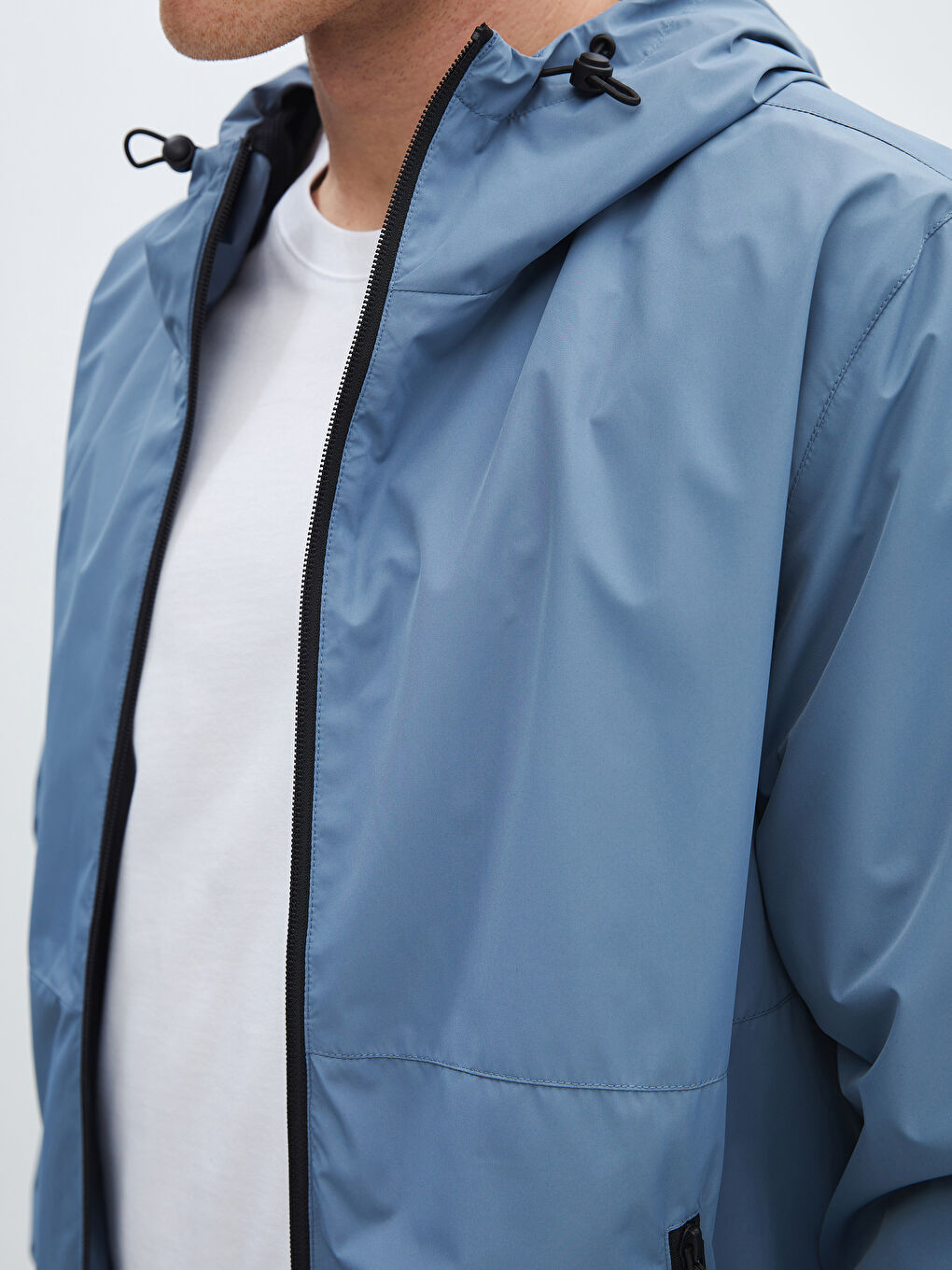 Ерлерге арналған стандартты пішім капюшонды жаңбырға арналған күрте-4