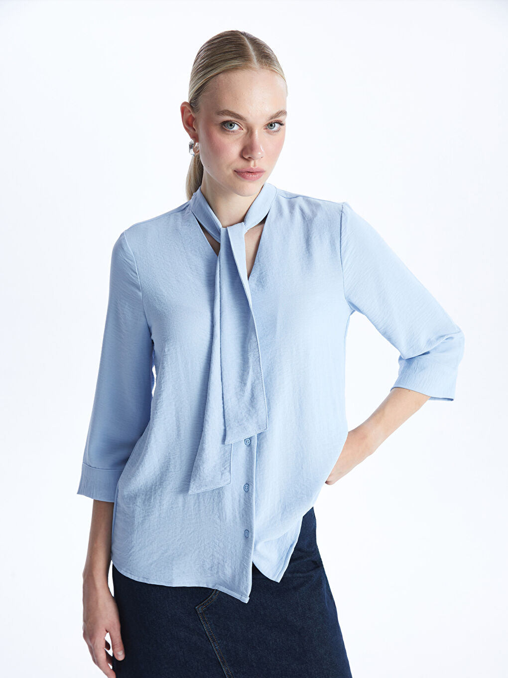 LCWAIKIKI Classic Women's V Neck Plain Shirt -S46996Z8-FMR