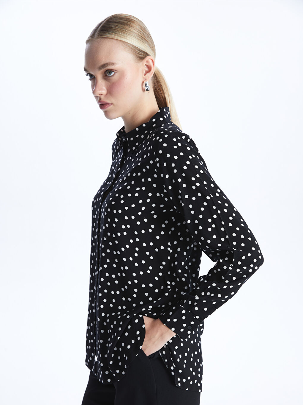 LCWAIKIKI Classic Polka Dot Long Sleeve Women's Shirt -S47135Z8-LQJ