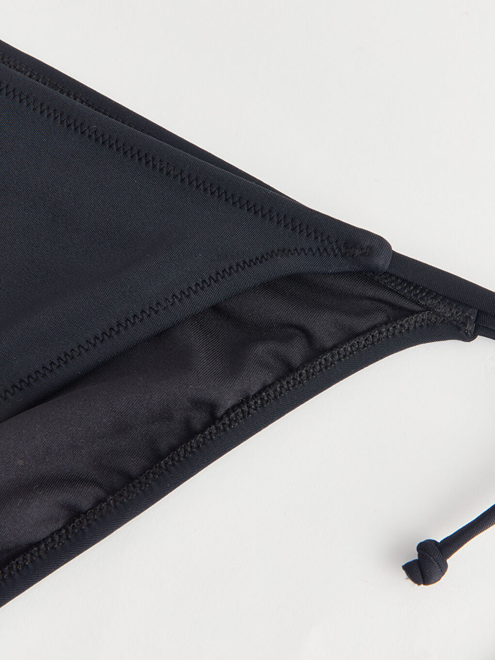 Siyah UV Korumalı Düz Brazilian Bikini Alt-2