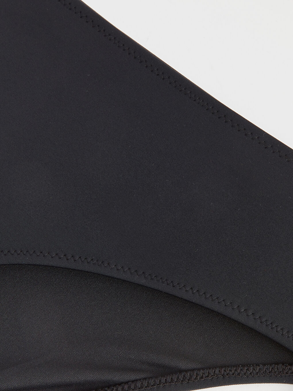 Women's Plain Bikini Bottom -S47262Z8-CVL