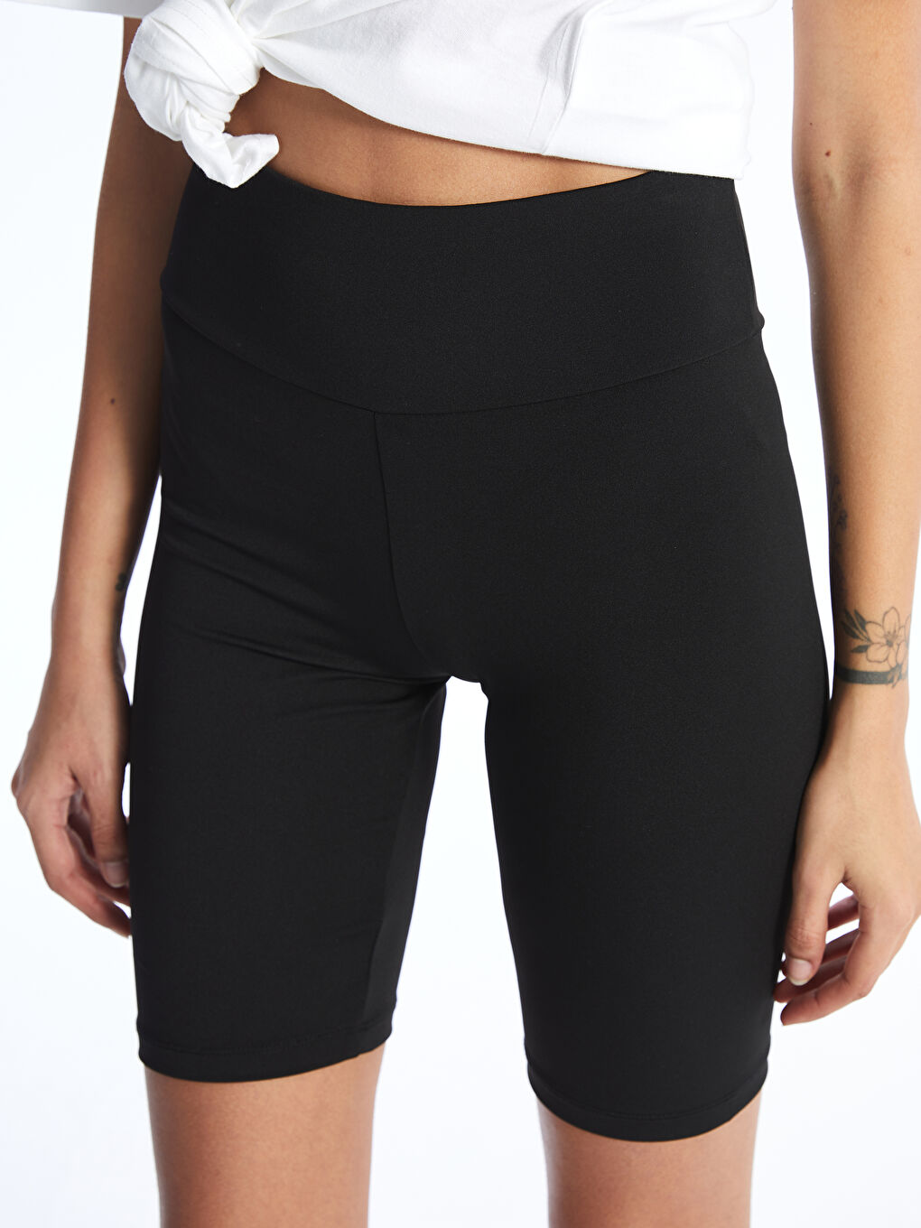XSIDE Siyah Kadın Beli Lastikli Ekstra Dar Fit Düz Şort Tayt - 3