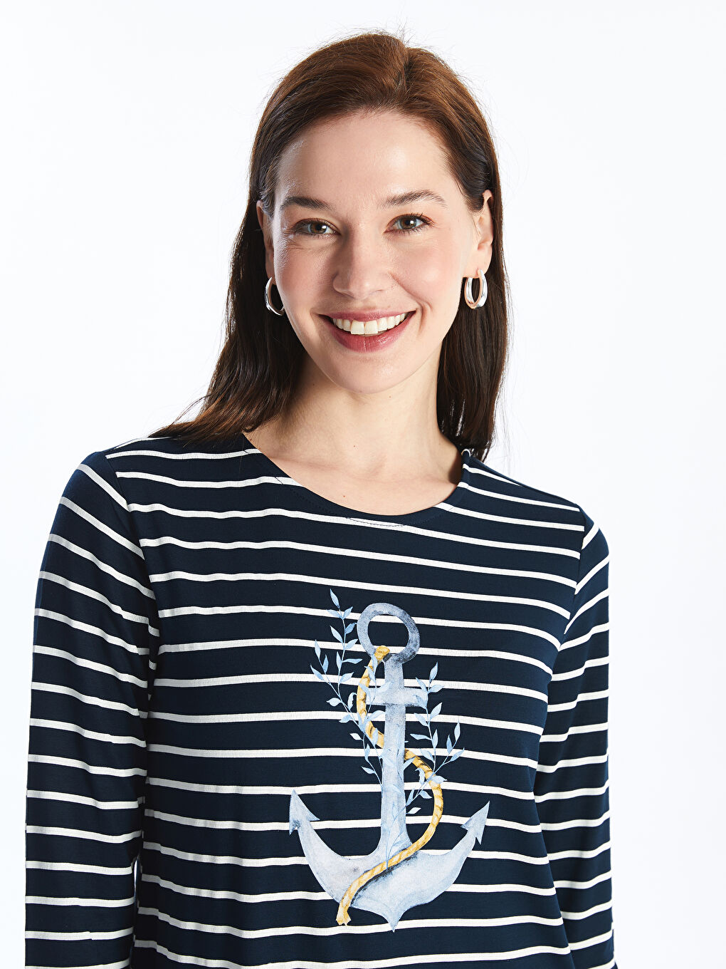 تي شيرت نساء بكم طويل مخطط بكول مدور-2