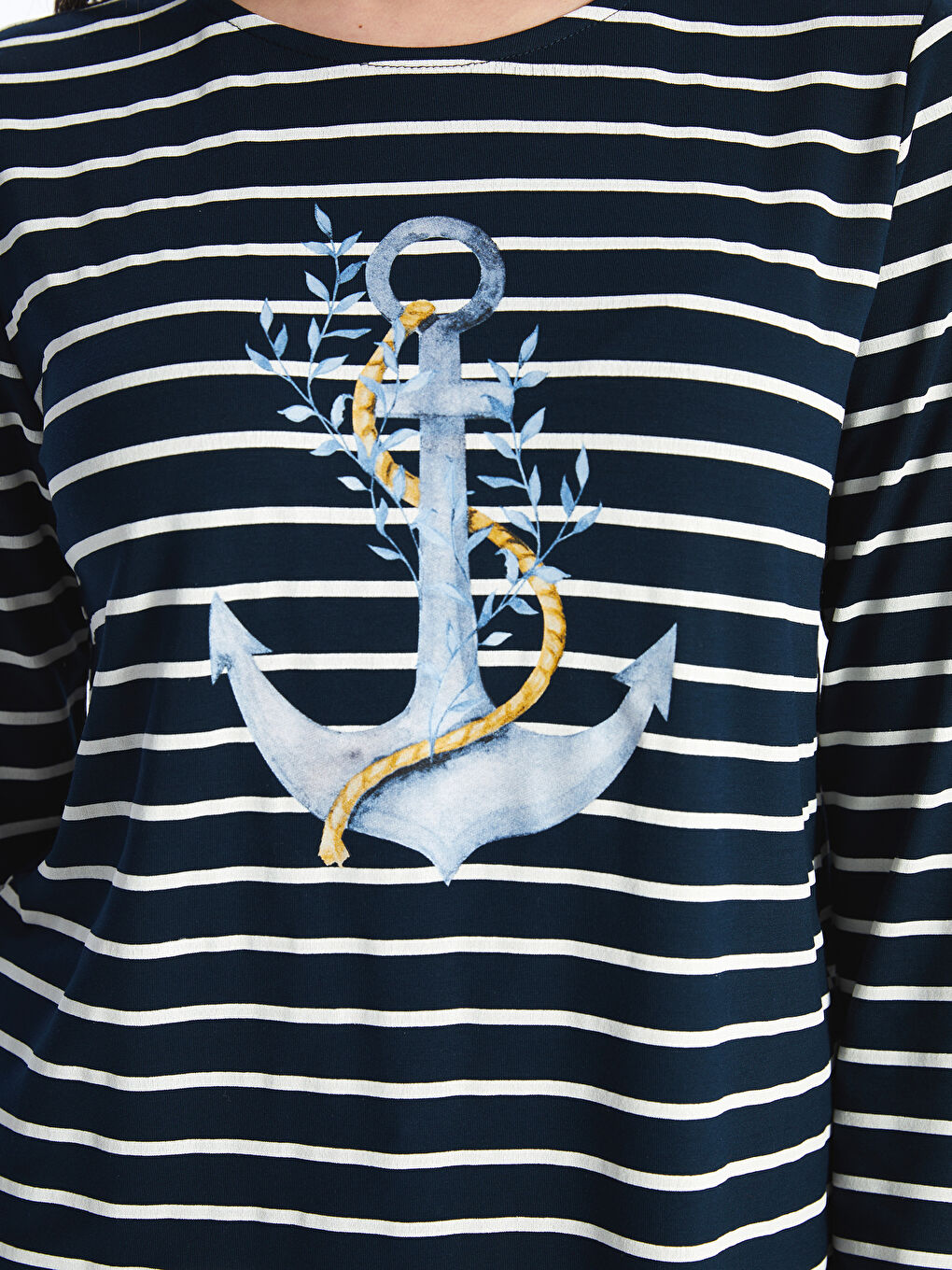 تي شيرت نساء بكم طويل مخطط بكول مدور-3