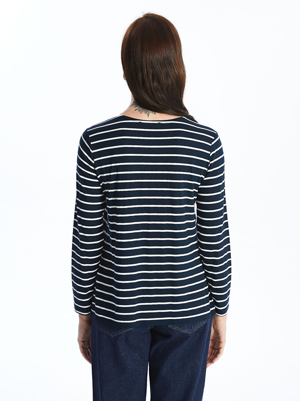 تي شيرت نساء بكم طويل مخطط بكول مدور-4