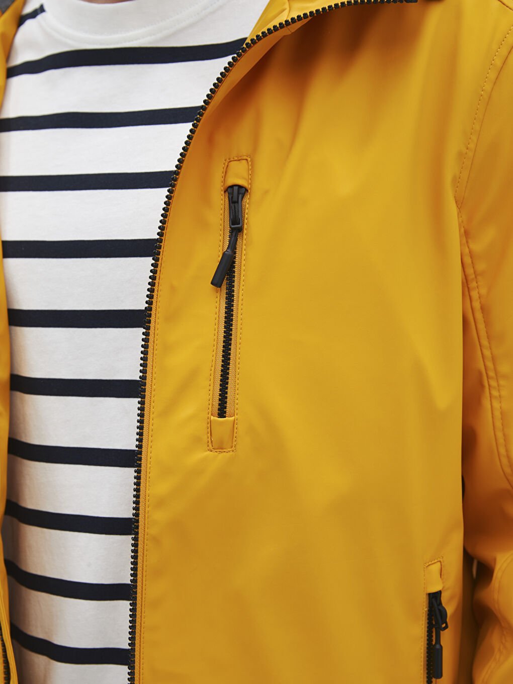 XSIDE Regular Fit Hooded Men's Raincoat -S48085Z8-J5J