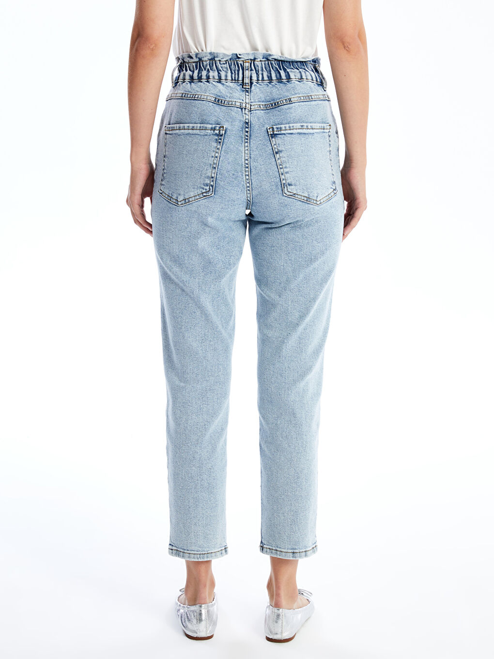 LCWAIKIKI Classic Indigo Beli Lastikli Slim Mom Kadın Jean Pantolon - 6