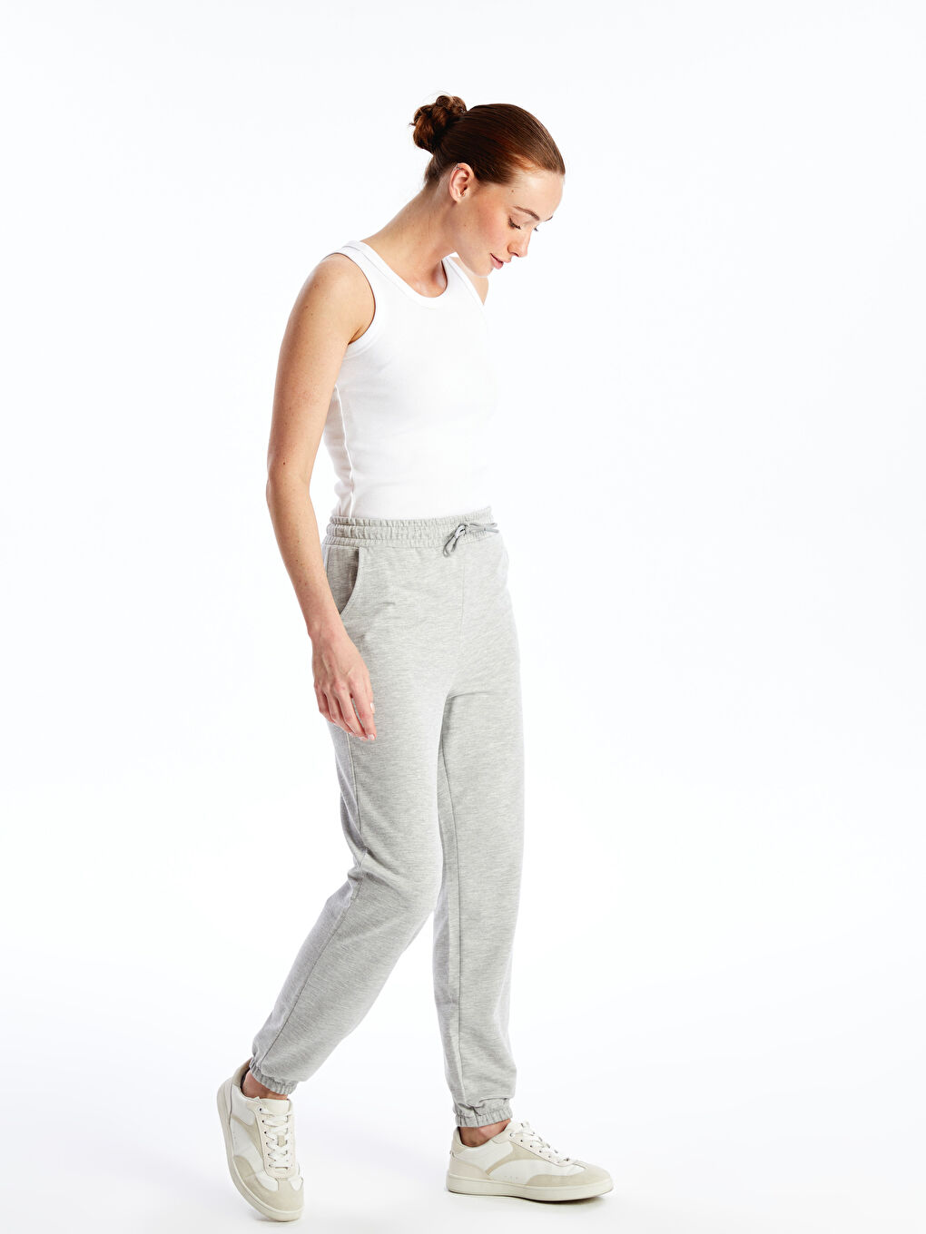 Women's Elasticated Waist Plain Jogger Sweatpants-1