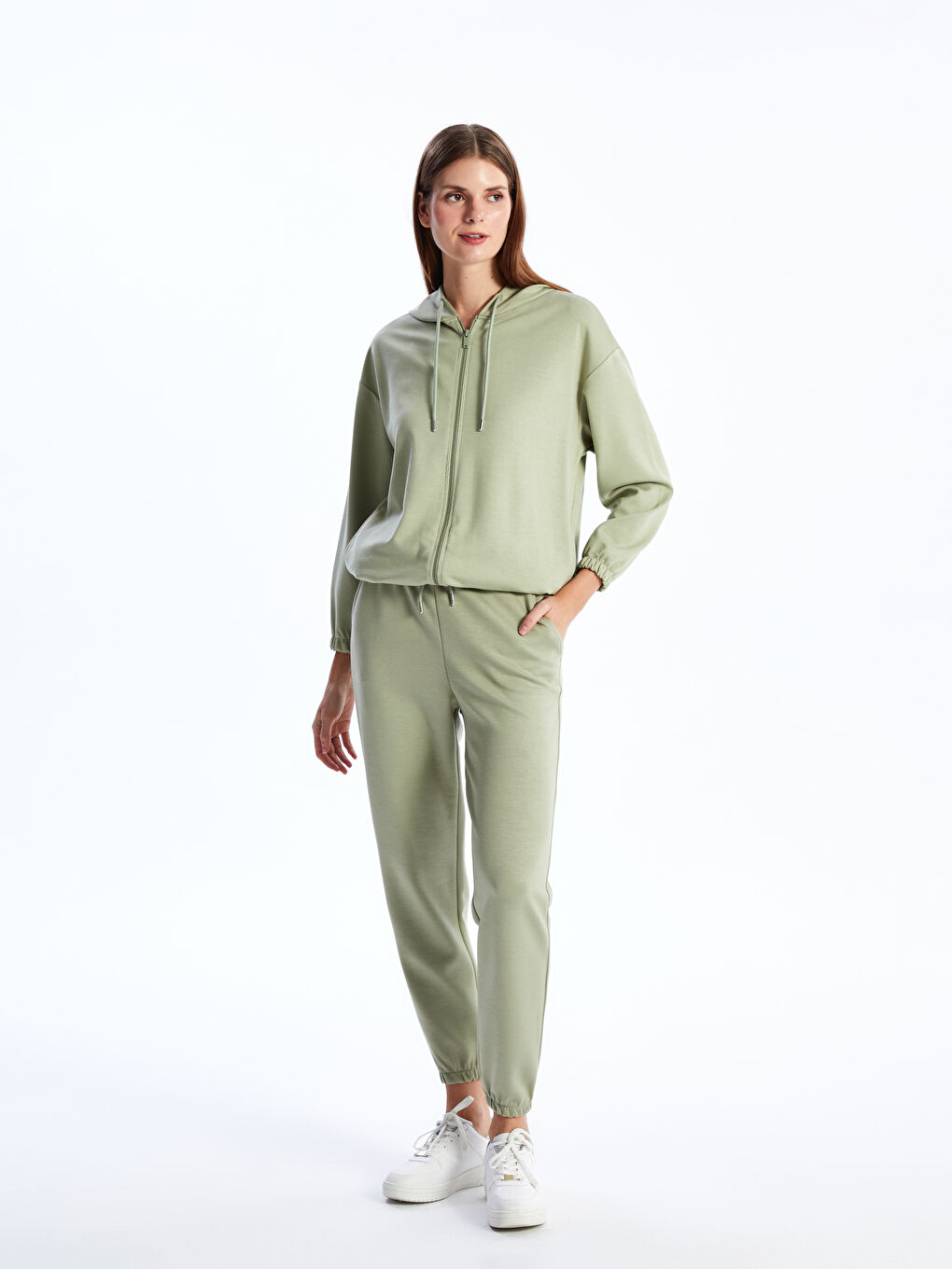 LCWAIKIKI Basic Γυναικεία Παντελόνια Φούτερ Joggers με Ελαστική Μέση και Απλό Σχέδιο -S48239Z8-GHY