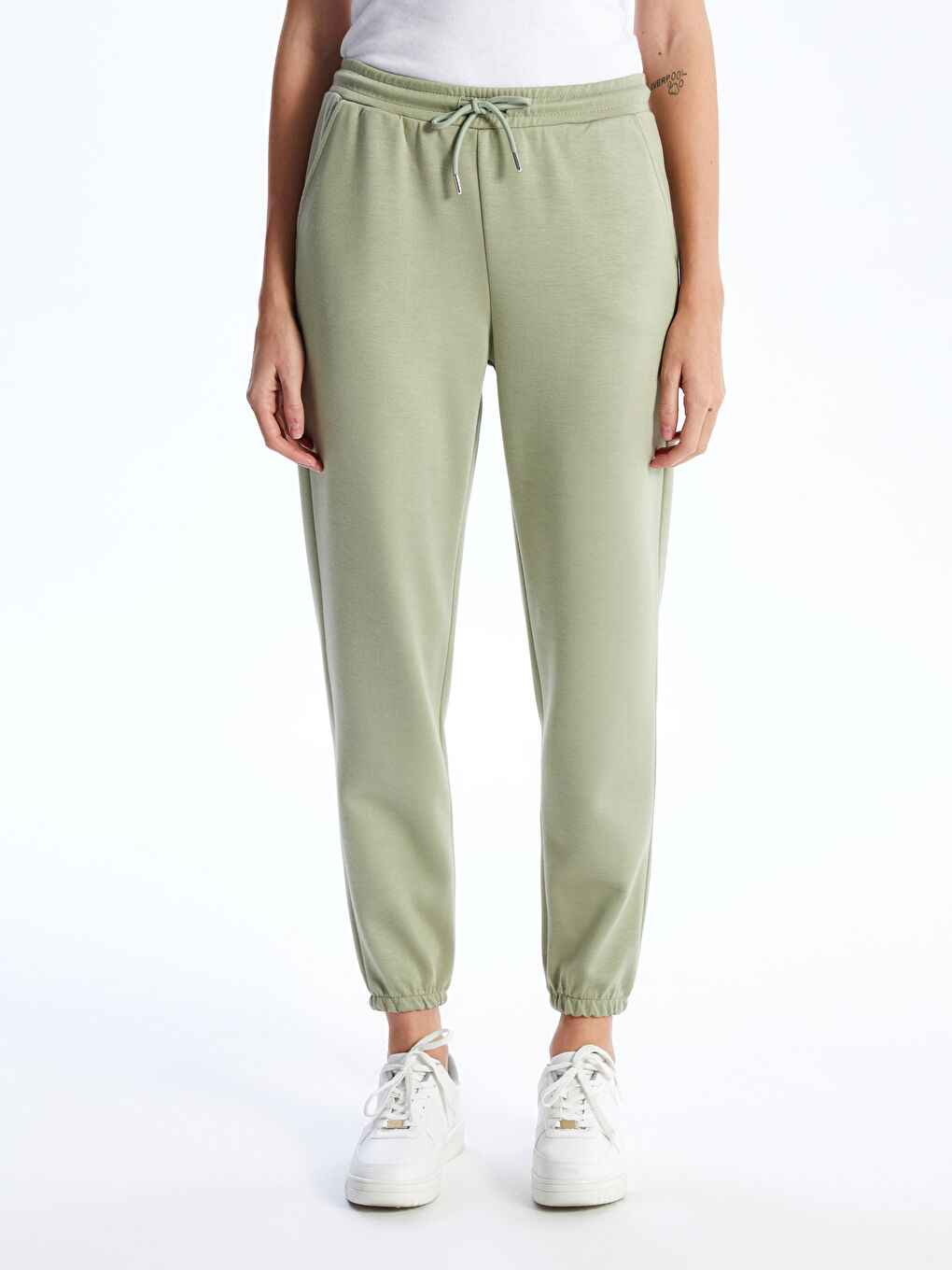 LCWAIKIKI Basic Γυναικεία Παντελόνια Φούτερ Joggers με Ελαστική Μέση και Απλό Σχέδιο -S48239Z8-GHY