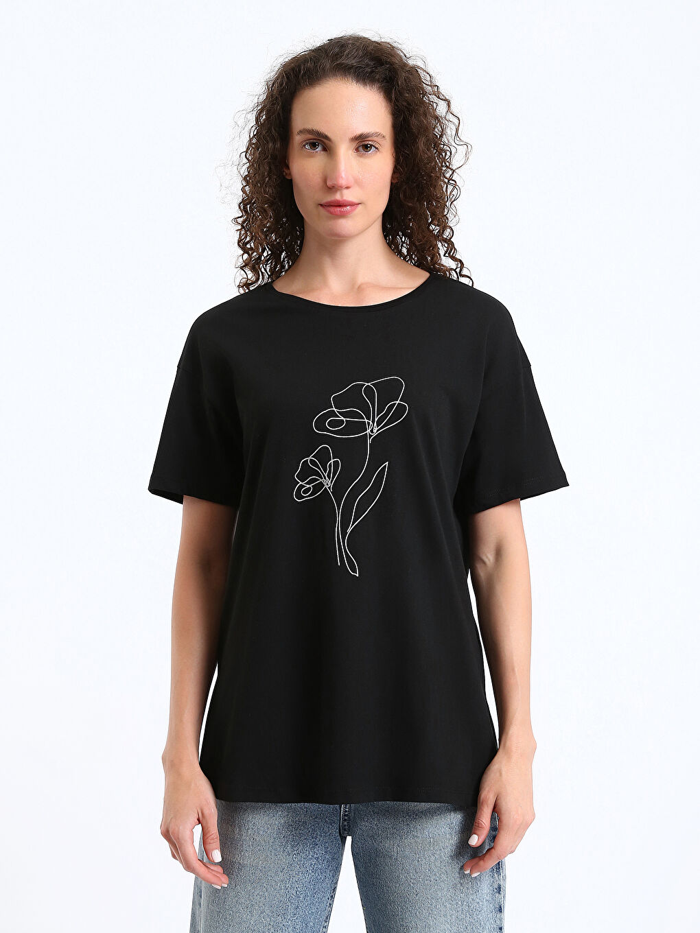 T-shirt pour Femmes à Manches Courtes avec Col Rond Orné de Strass-1