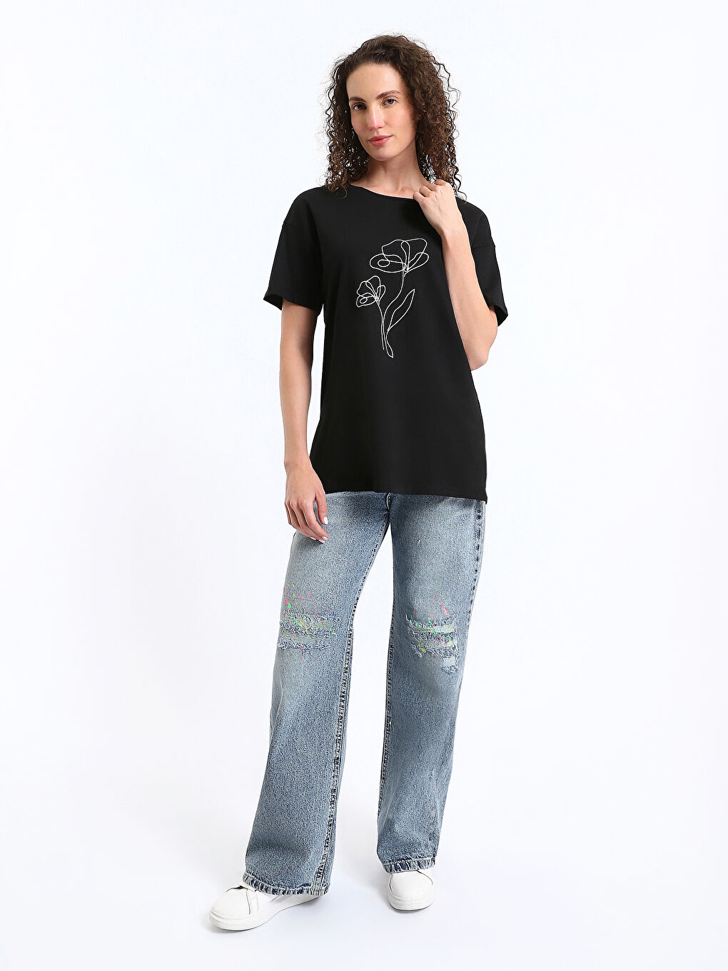 T-shirt pour Femmes à Manches Courtes avec Col Rond Orné de Strass-2