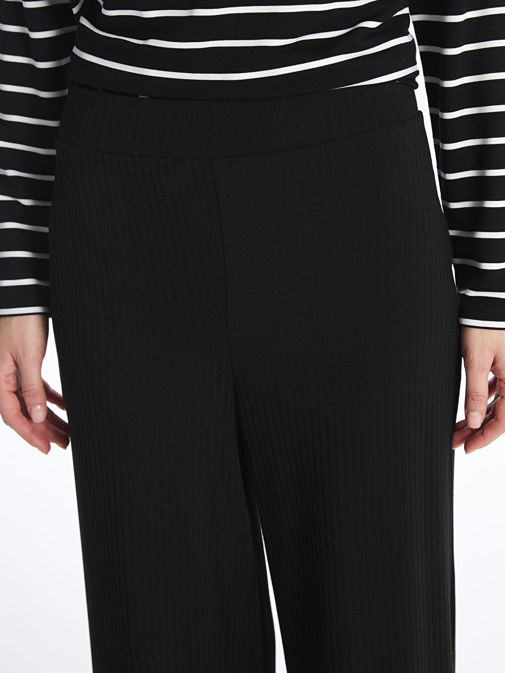 Elasticated Waist Plain Wide Leg Women's Sweatpants-4