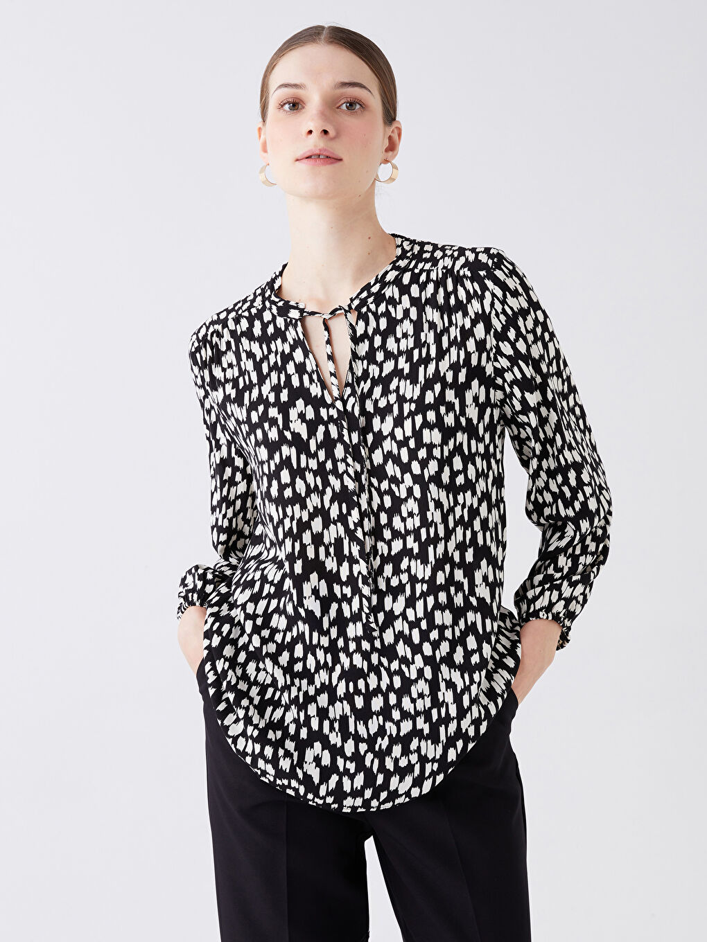 LC Waikiki Ženska bluza sa dezenom dugih rukava na vezivanje -S48402Z8-LQJ