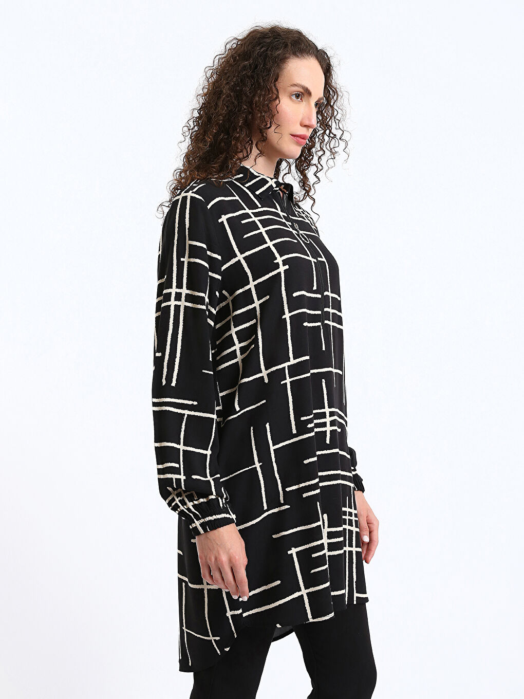 تونيك نسائي بياقة بلي كول وكم طويل منقوش-6