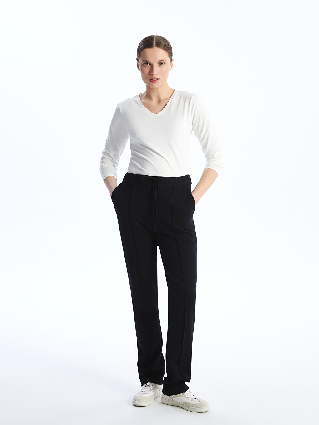 LCWAIKIKI Basic Women's Elasticated Waist Plain Sweatpants -S48477Z8-CVL