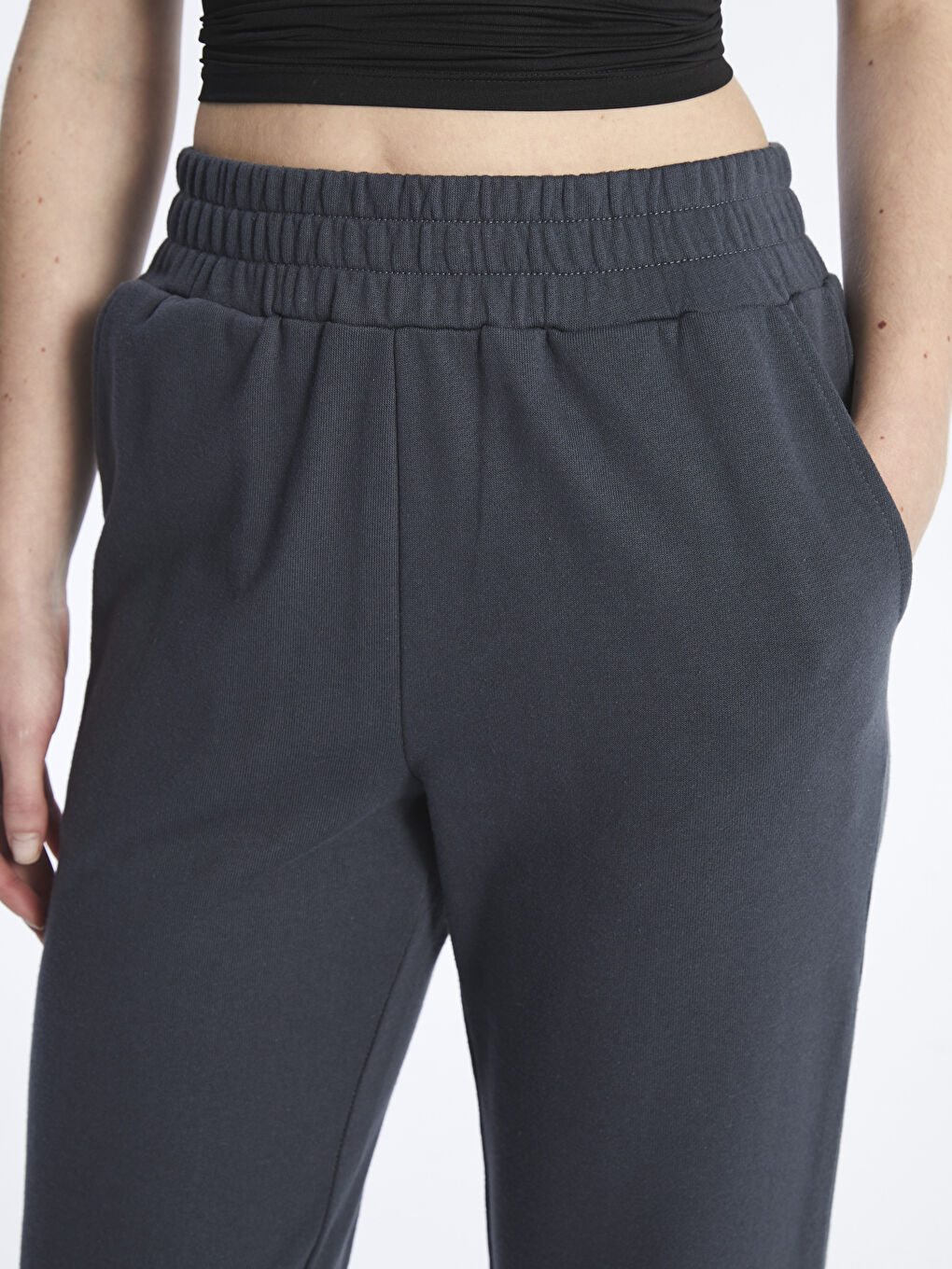 Women's Elasticated Waist Plain Jogger Sweatpants-3