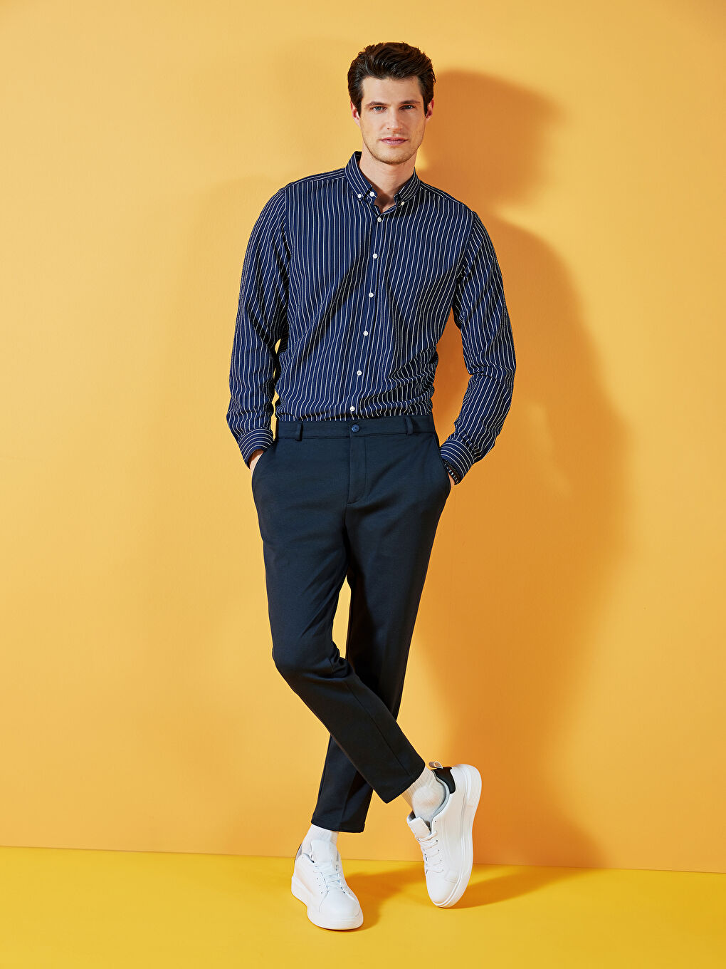 Lacivert Slim Fit Erkek Pantolon