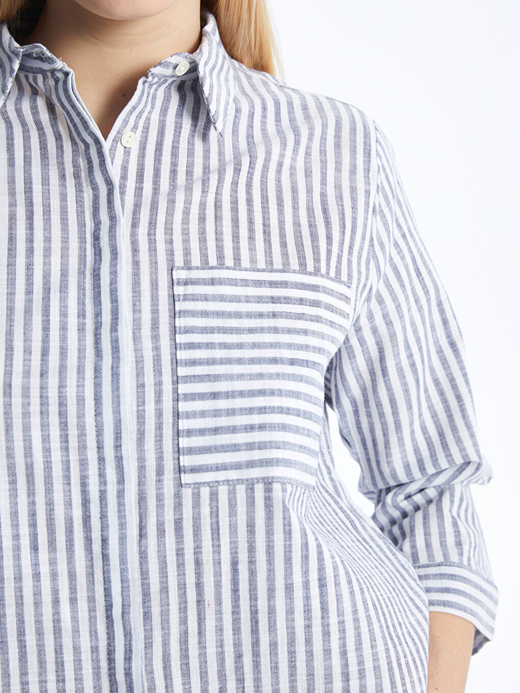 Mavi Çizgili Kadın Gömlek-3