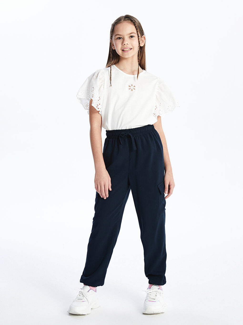 Ekru Bisiklet Yaka Fisto Detaylı Kısa Kollu Kız Çocuk Tişört-1