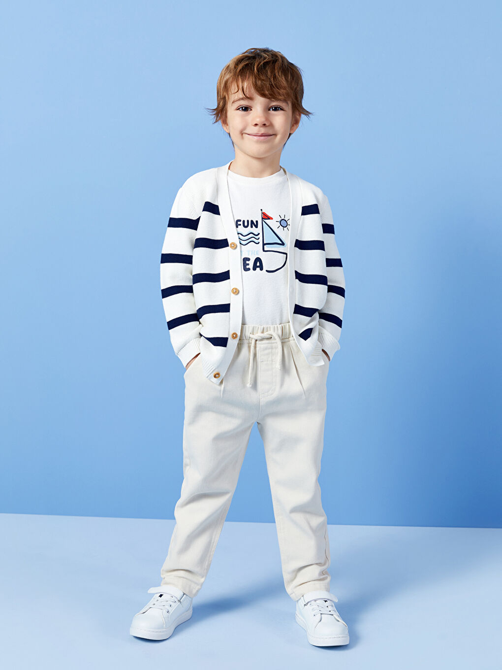 ელასტიური წელის საბაზისო საბავშვო შარვალი ბიჭებისთვის