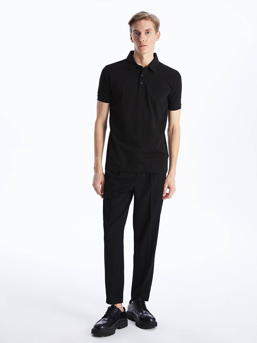 Siyah Polo Yaka Kısa Kollu Erkek Tişört-1