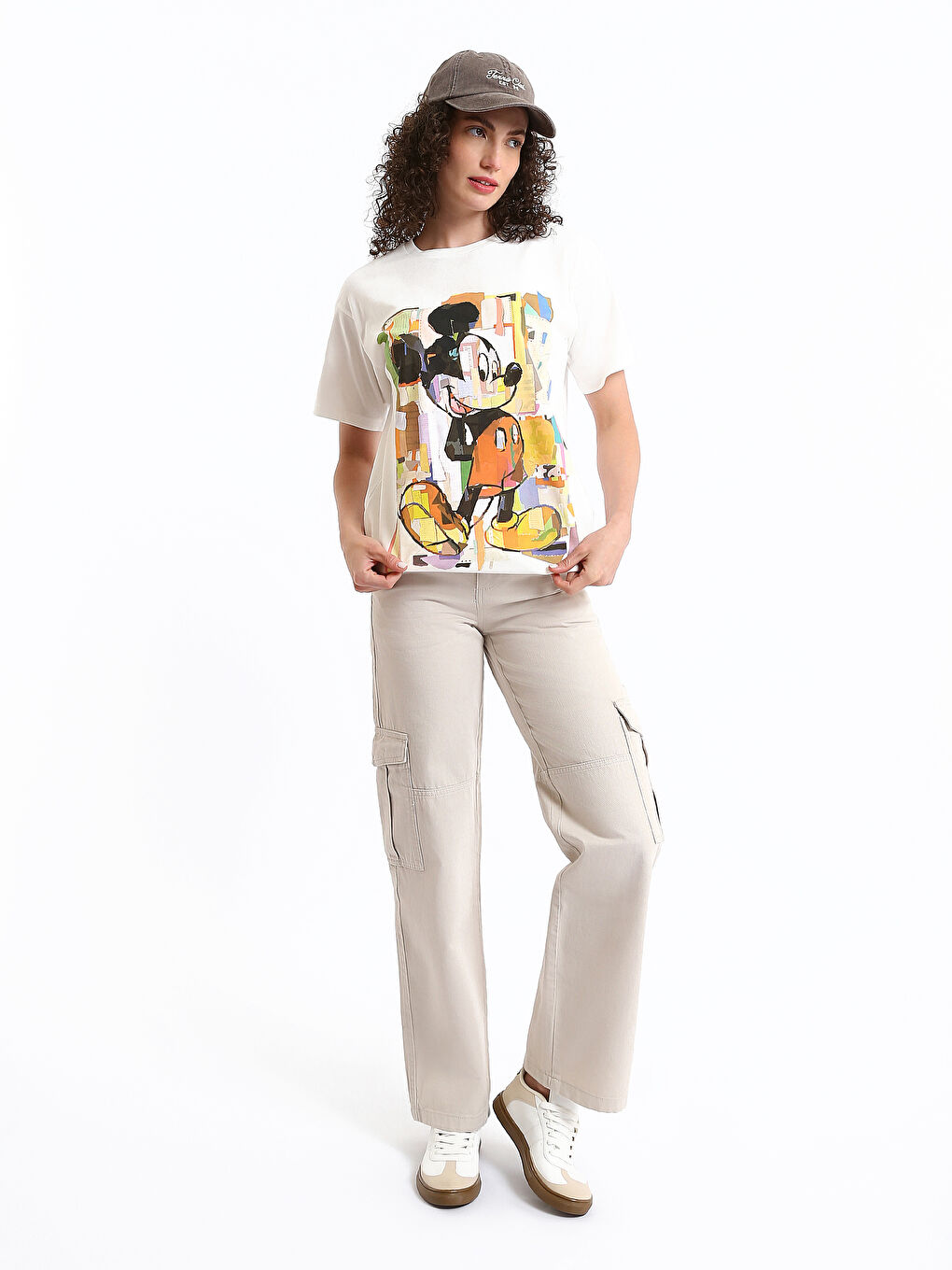 Standard Fit Gabardine Women's Cargo Trousers-3