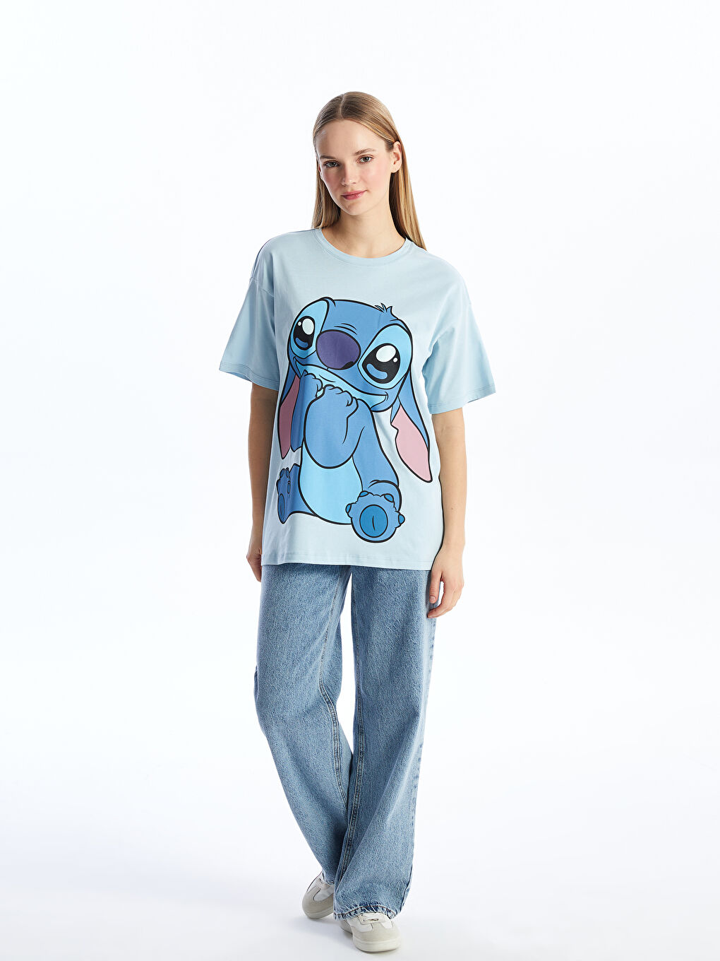 LCW Modest Mavi Bisiklet Yaka Lilo & Stitch Baskılı Kısa Kollu Oversize Kadın Tişört - 2