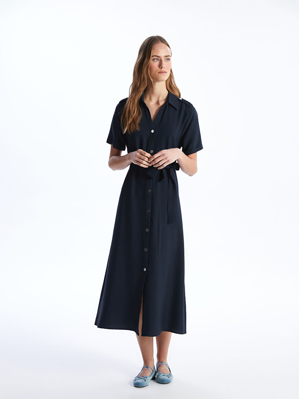 Robe Chemise Unie à Manches Courtes pour Femmes-1