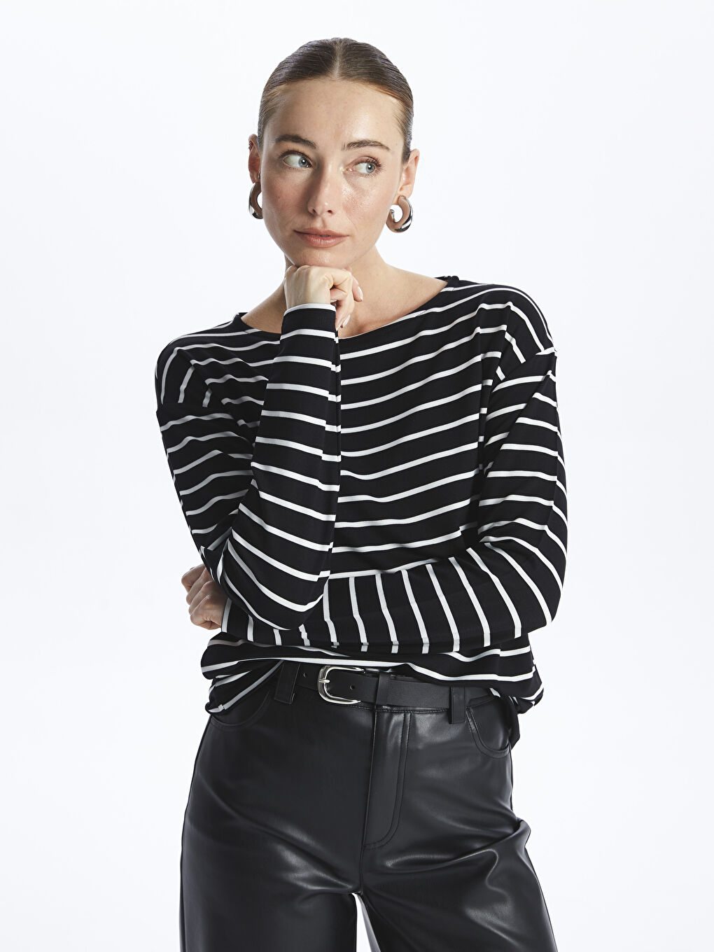 تي شيرت كم طويل مخطط بياقة دائرية للسيدات-1