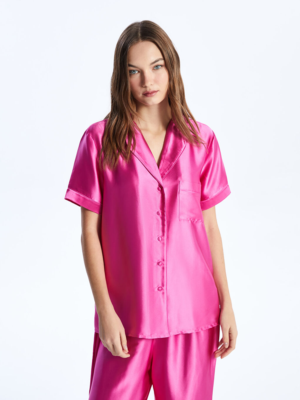 Әйелдерге арналған жағалы мойын өрнексіз қысқа жең сатин пижама жинағы-1